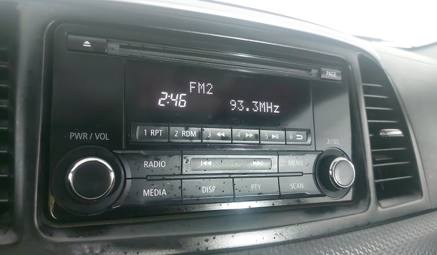 Mitsubishi Lancer 2.0 DE ABS & AC Sedan 2014