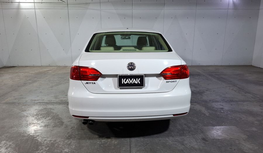 Volkswagen Jetta 2.5 SPORT BOLSA PAQ WELTRADIO TECHO MT Sedan 2013