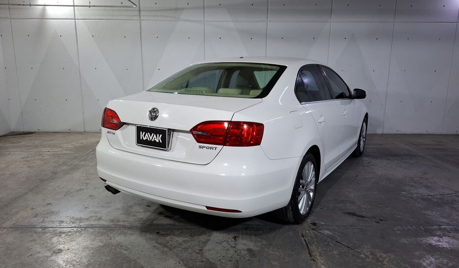 Volkswagen Jetta 2.5 SPORT BOLSA PAQ WELTRADIO TECHO MT Sedan 2013