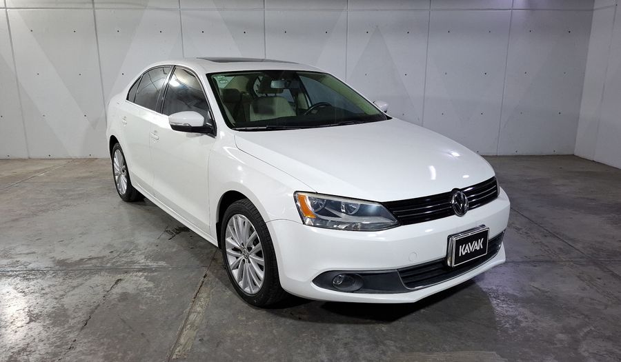 Volkswagen Jetta 2.5 SPORT BOLSA PAQ WELTRADIO TECHO MT Sedan 2013