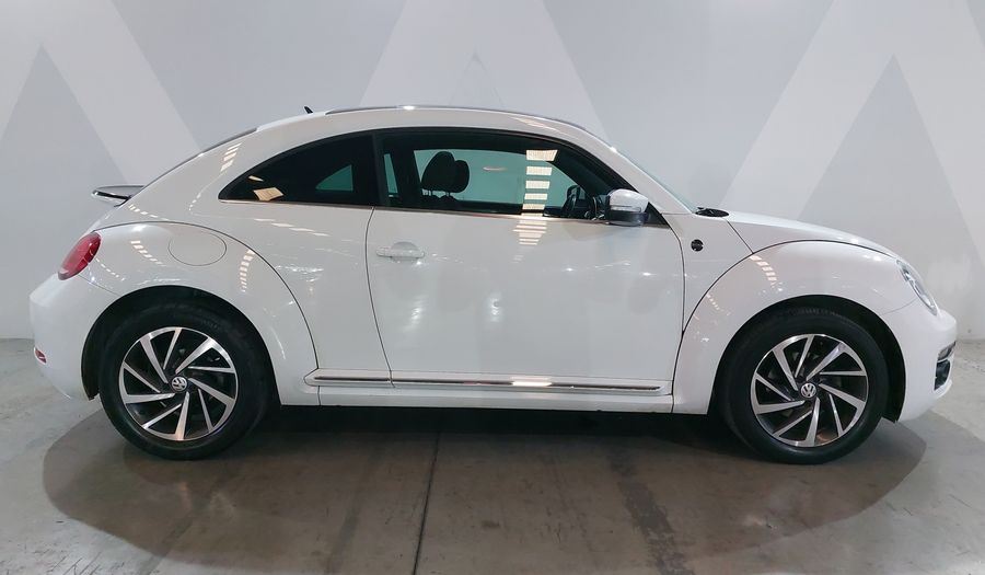Volkswagen Beetle 2.5 SOUND AUTO Hatchback 2018