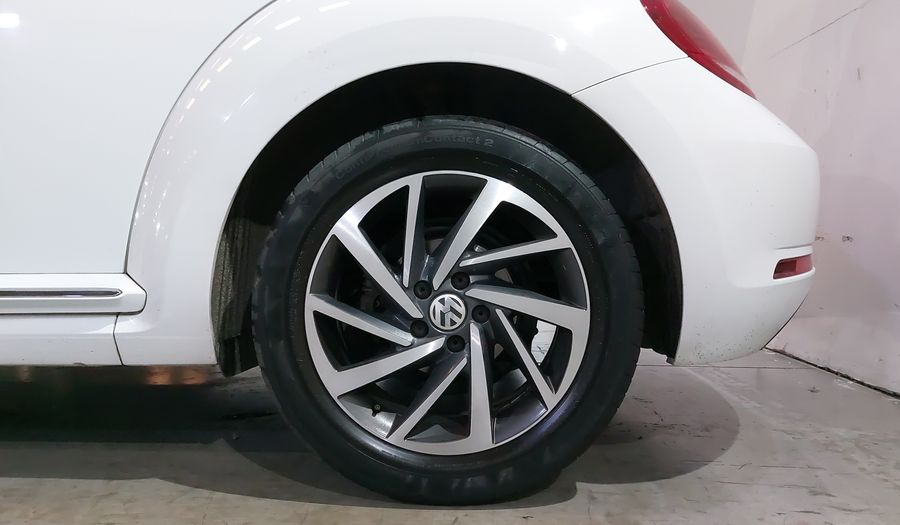 Volkswagen Beetle 2.5 SOUND AUTO Hatchback 2018