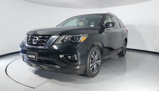 Nissan • Pathfinder