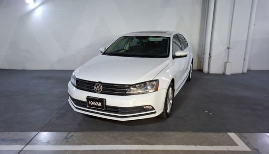 Volkswagen • Jetta