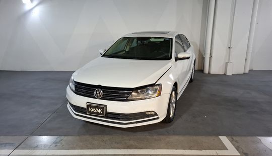 Volkswagen • Jetta