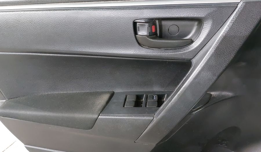 Toyota Corolla 1.8 BASE MT Sedan 2016