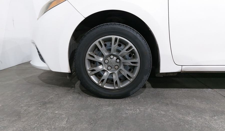 Toyota Corolla 1.8 BASE MT Sedan 2016