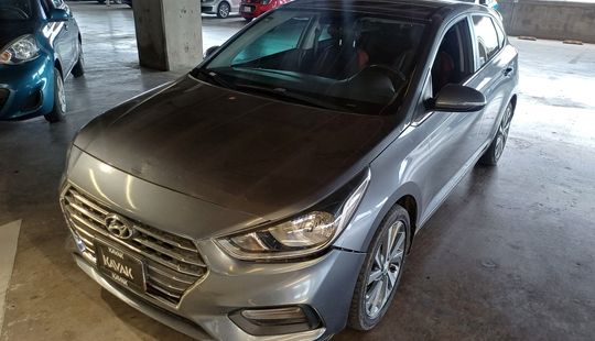 Hyundai • Accent