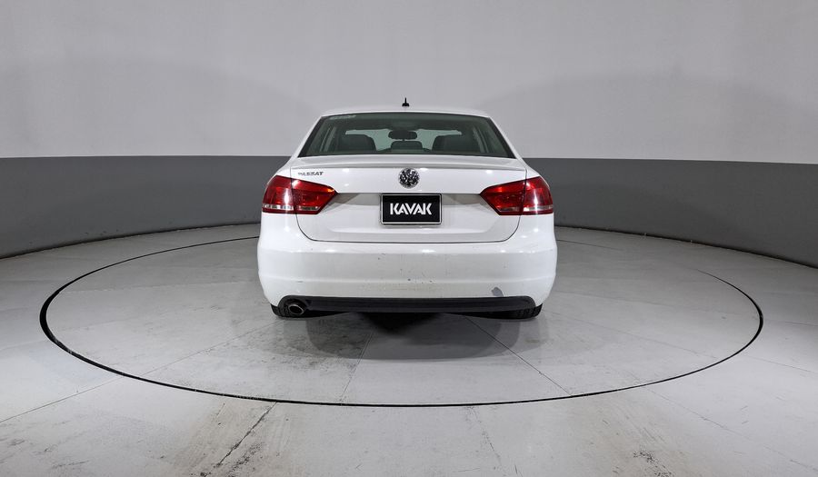 Volkswagen Passat 2.5 DESIGN TIPTRONIC Sedan 2015