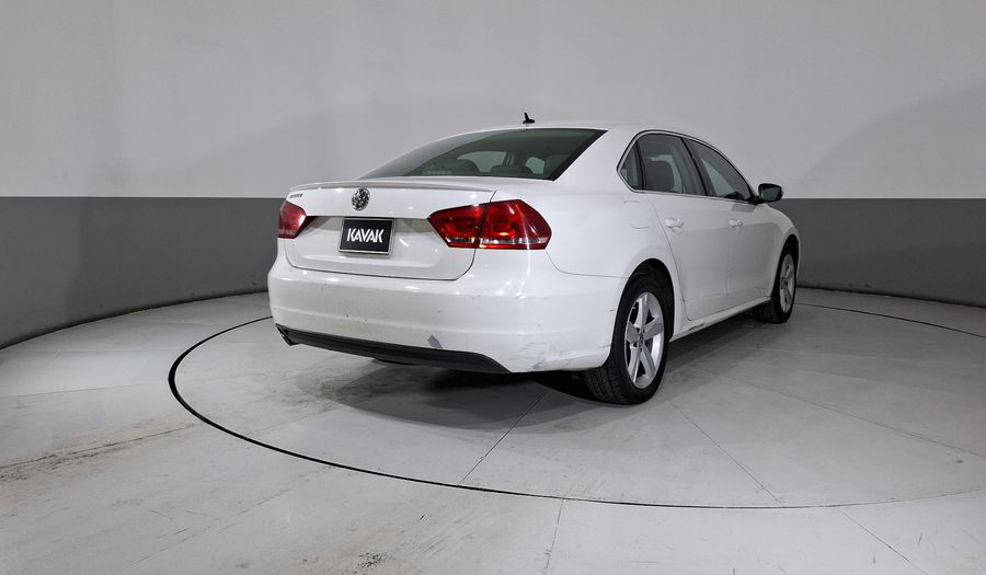 Volkswagen Passat 2.5 DESIGN TIPTRONIC Sedan 2015