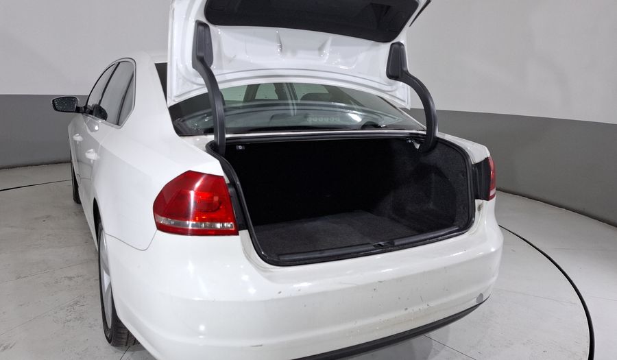Volkswagen Passat 2.5 DESIGN TIPTRONIC Sedan 2015
