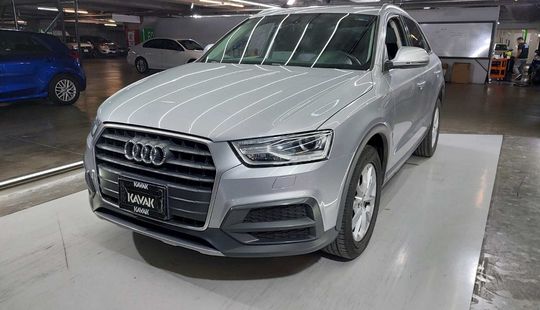 Audi • Q3