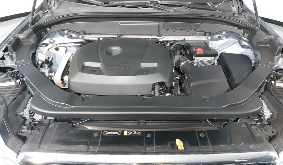 Volvo Xc60 2.0 MOMENTUM T5 AUTO AWD Suv 2019