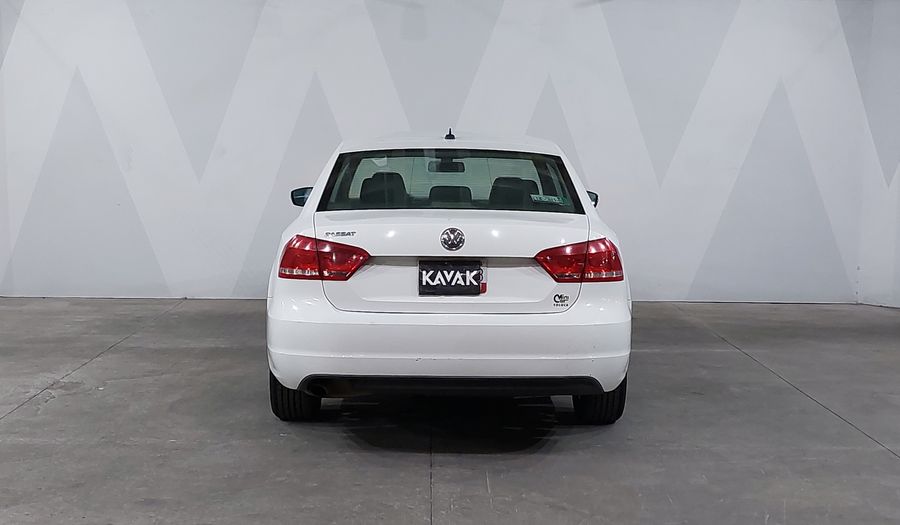 Volkswagen Passat 2.5 SPORTLINE TIPTRONIC Sedan 2013