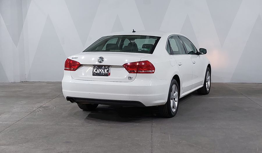 Volkswagen Passat 2.5 SPORTLINE TIPTRONIC Sedan 2013