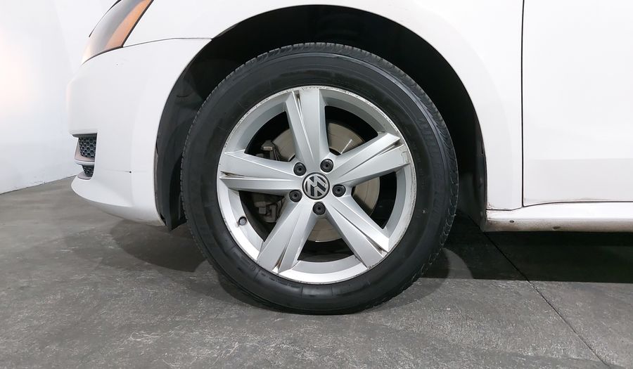 Volkswagen Passat 2.5 SPORTLINE TIPTRONIC Sedan 2013