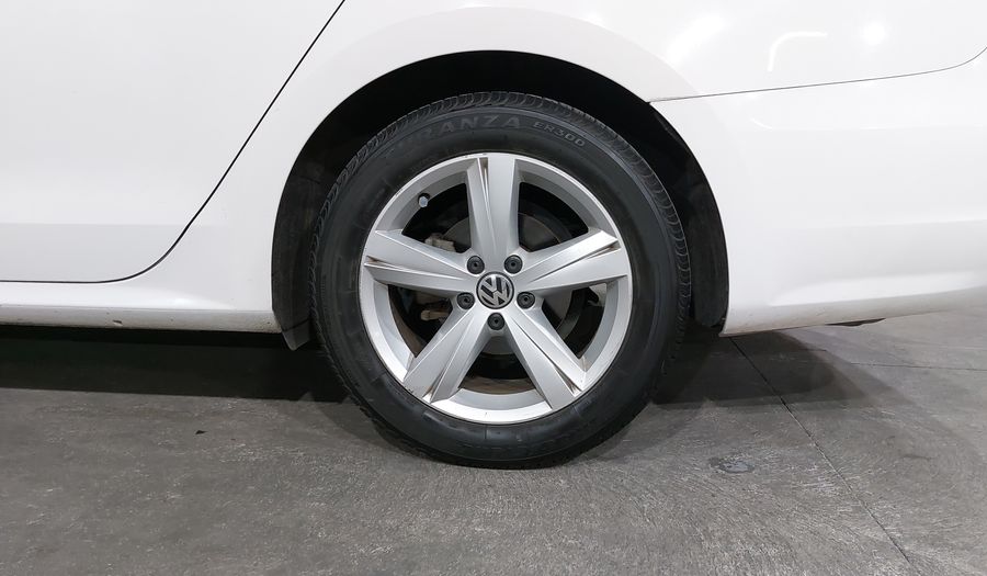 Volkswagen Passat 2.5 SPORTLINE TIPTRONIC Sedan 2013
