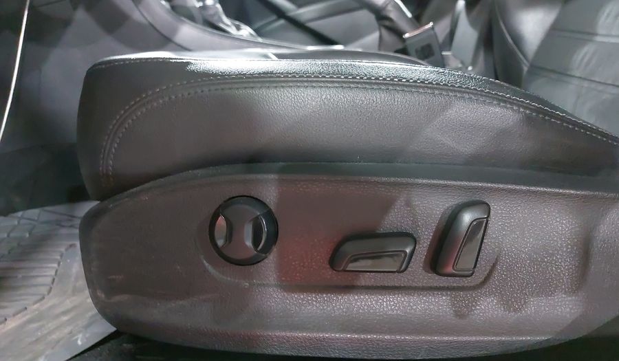 Volkswagen Passat 2.5 SPORTLINE TIPTRONIC Sedan 2013