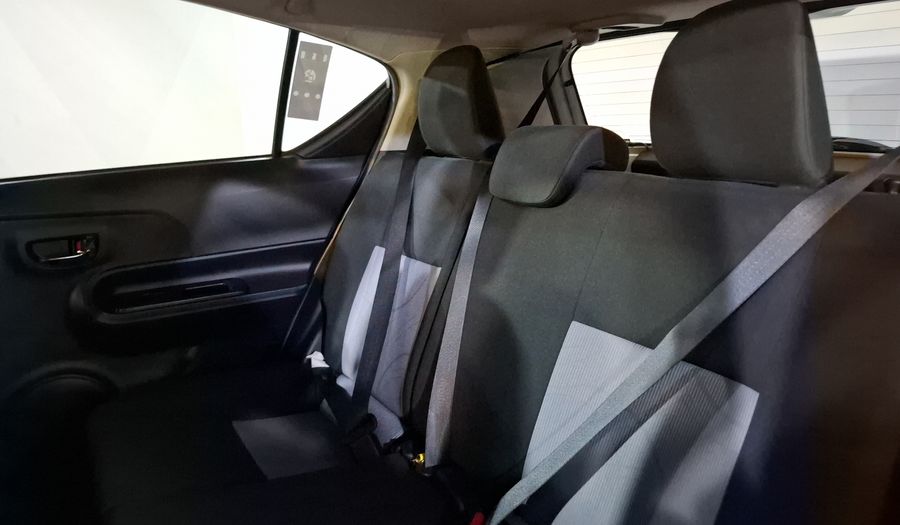 Toyota Prius C 1.5 HYBRID AUTO Hatchback 2019