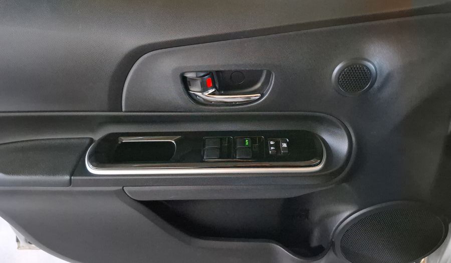 Toyota Prius C 1.5 HYBRID AUTO Hatchback 2019