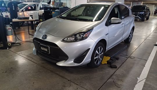 Toyota • Prius C