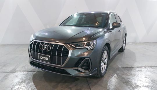 Audi • Q3