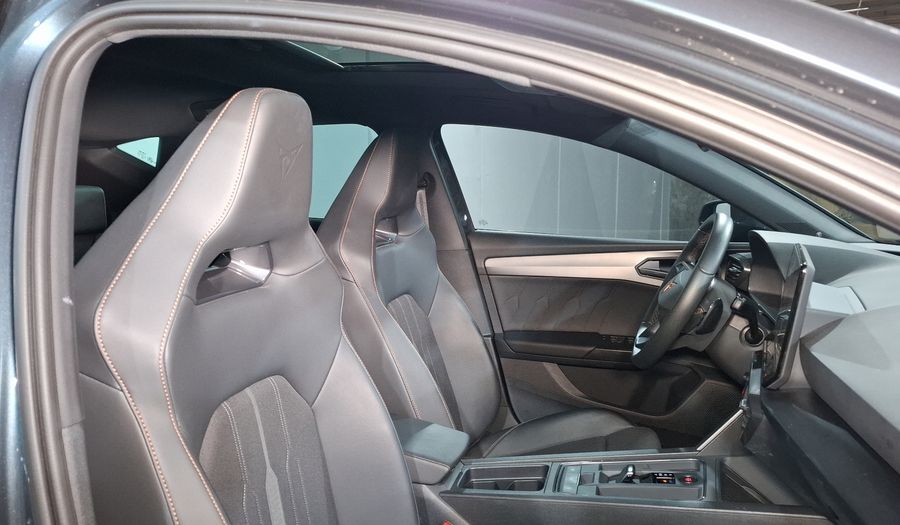 Cupra Leon 2.0 HIGH DCT Hatchback 2023