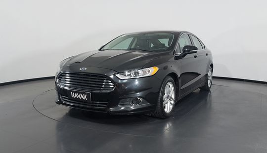 Ford • Fusion