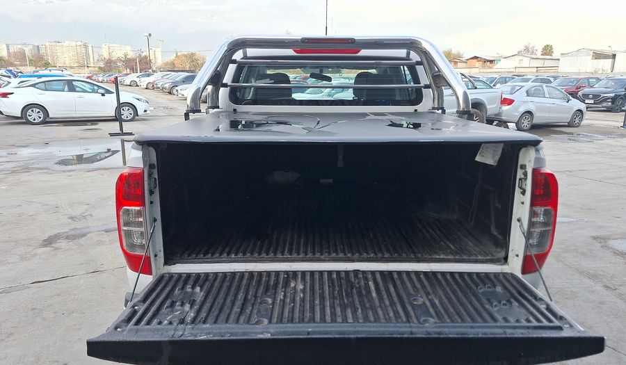 Nissan Np300 2.5 XE Pickup 2017