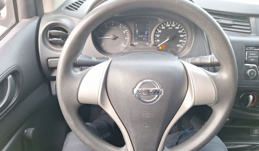 Nissan Np300 2.5 XE Pickup 2017
