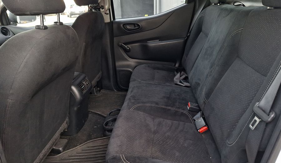 Nissan Np300 2.5 XE Pickup 2017