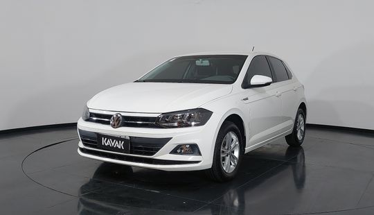 Volkswagen • Polo
