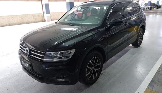 Volkswagen • Tiguan