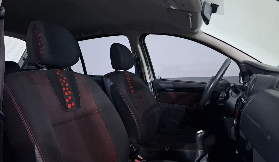 Renault Stepway 1.6 DYNAMIQUE MT Hatchback 2013