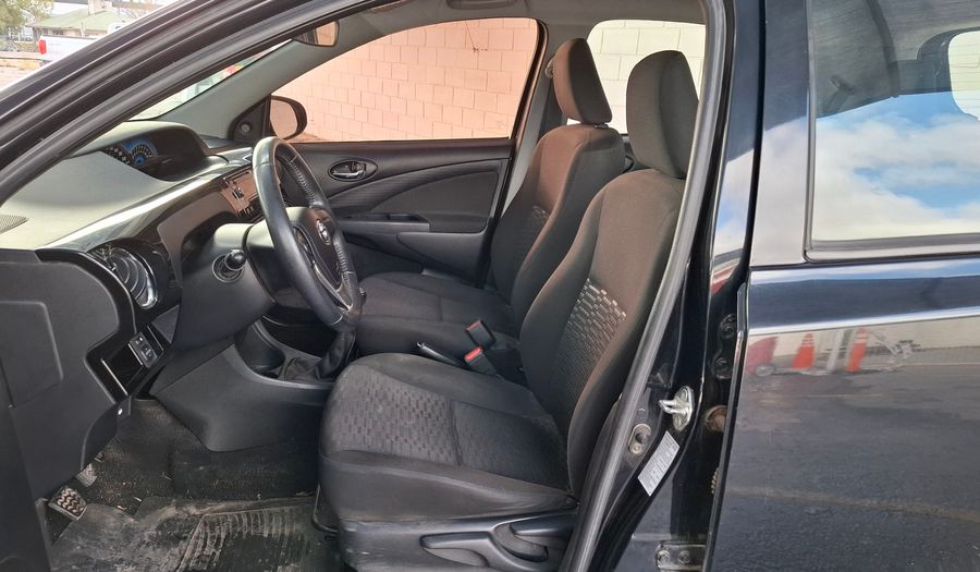 Toyota Etios 1.5 XLS 2016 Hatchback