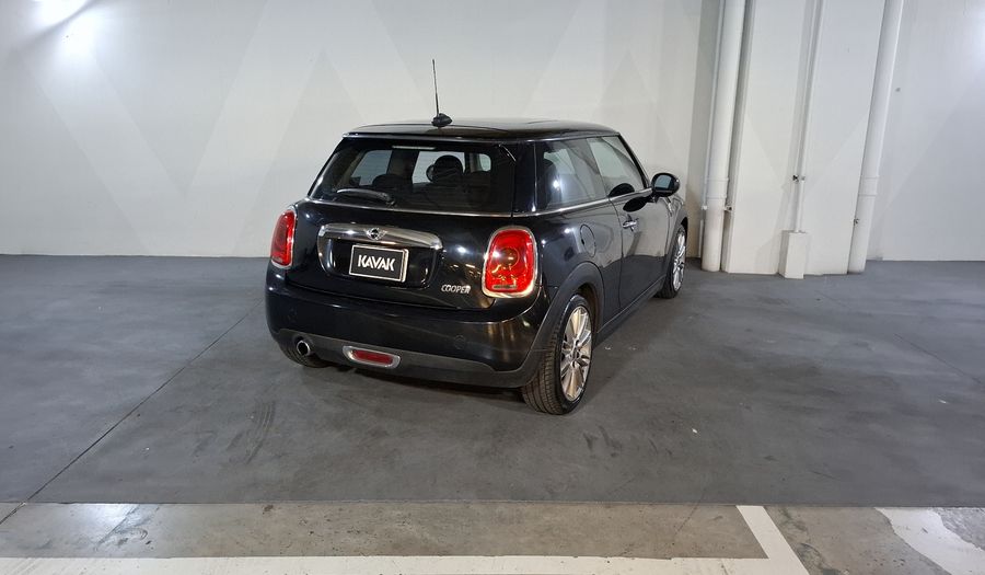 Mini Cooper 1.5 COOPER CHILI Hatchback 2017