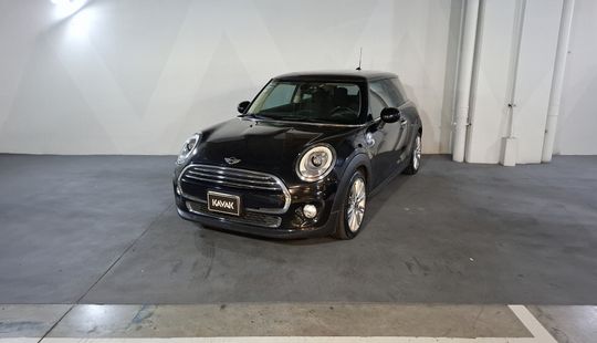 Mini • Cooper