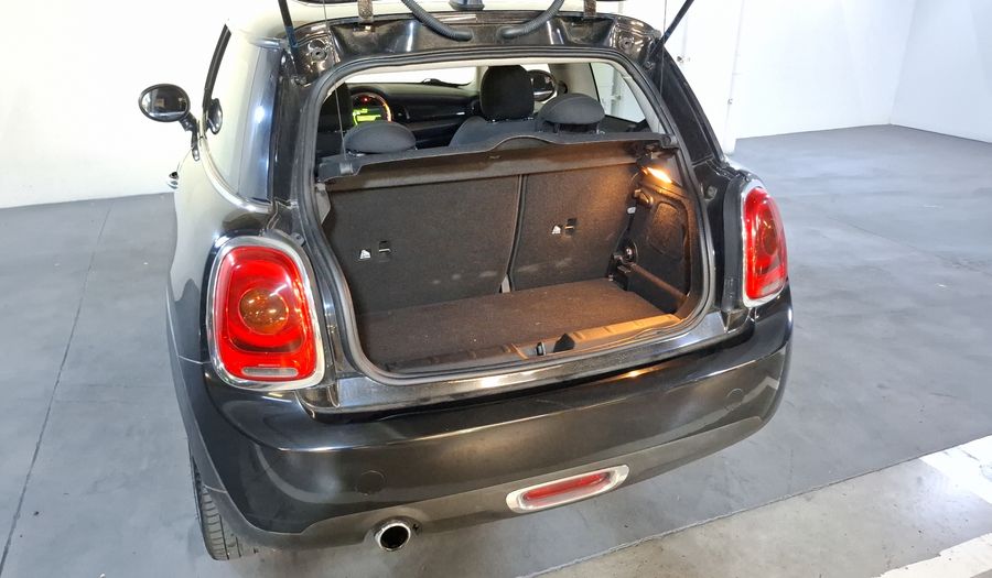 Mini Cooper 1.5 COOPER CHILI Hatchback 2017