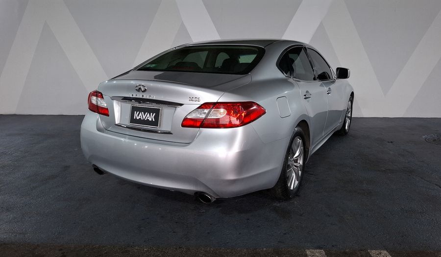 Infiniti M 5.6 AT Sedan 2012