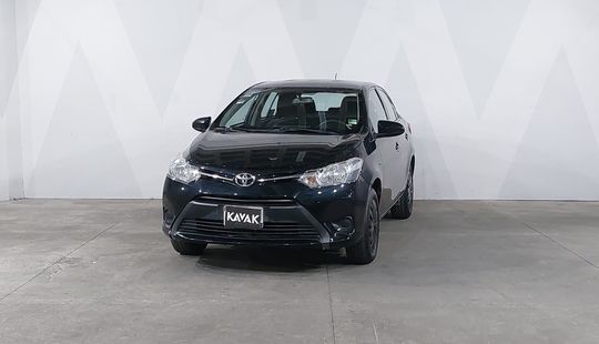Toyota • Yaris