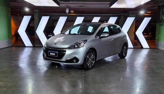 Peugeot • 208