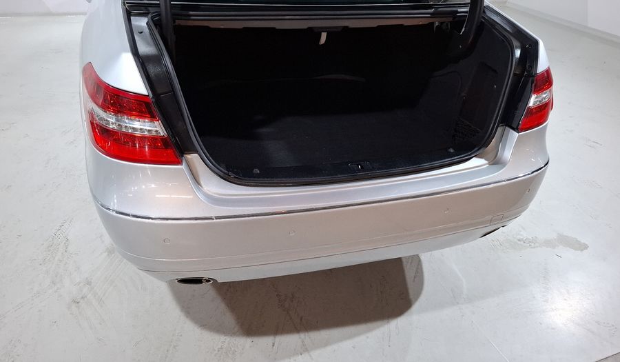 Mercedes Benz Clase E 3.5 350 ELEGANCE AT Sedan 2010