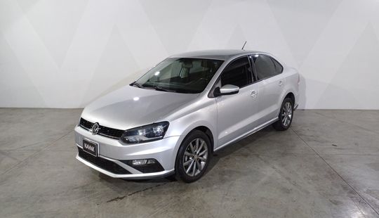 Volkswagen • Vento