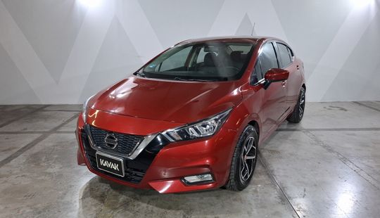 Nissan • Versa