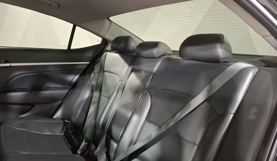 Hyundai Elantra 2.0 LIMITED TECH NAVI AUTO Sedan 2020