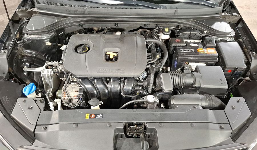 Hyundai Elantra 2.0 LIMITED TECH NAVI AUTO Sedan 2020