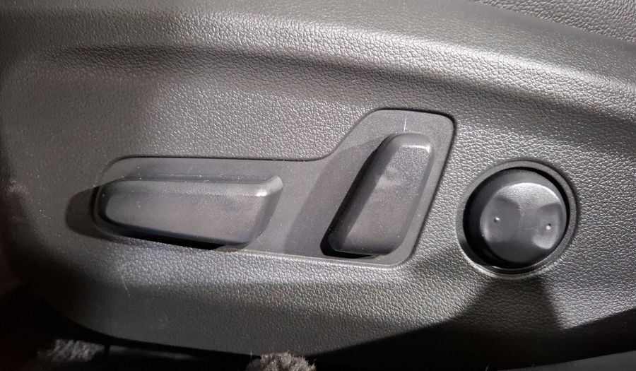 Hyundai Elantra 2.0 LIMITED TECH NAVI AUTO Sedan 2020