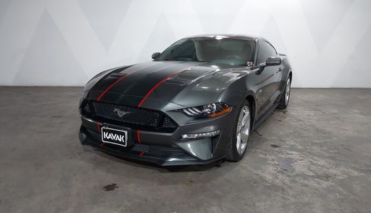Ford • Mustang