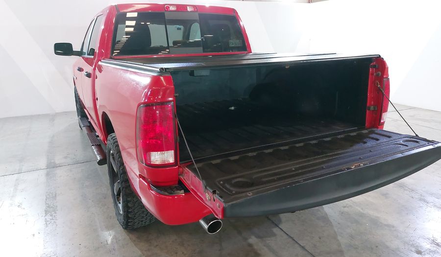 Ram 2500 5.7 HEMI SPORT CREW CAB 4X4 V8 6AT Pickup 2017