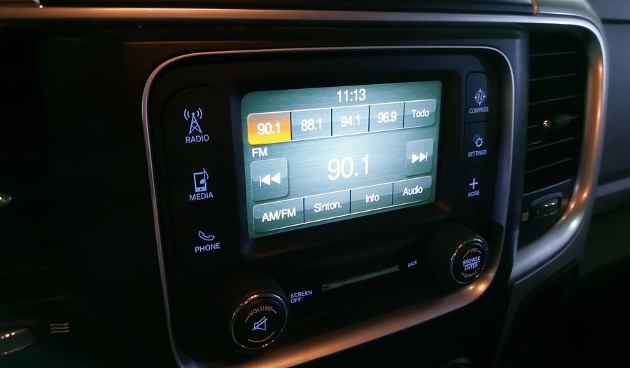 Ram 2500 5.7 HEMI SPORT CREW CAB 4X4 V8 6AT Pickup 2017